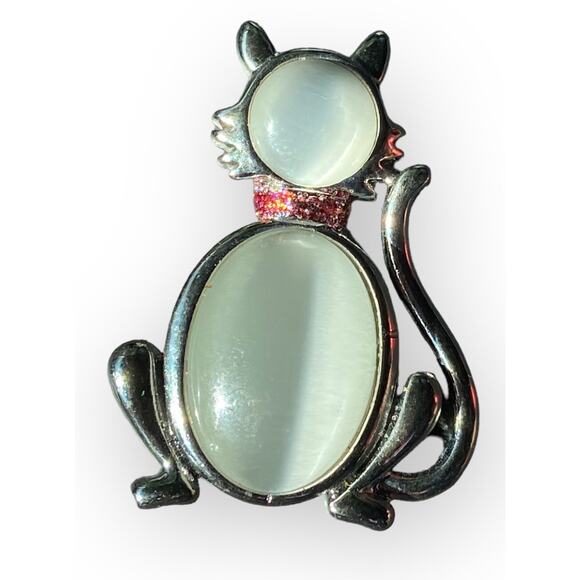 Vintage Silver Tone Cat Brooch Moonstone Cabochon Kitty Pin Crystal Collar 1.5” - Picture 2 of 6